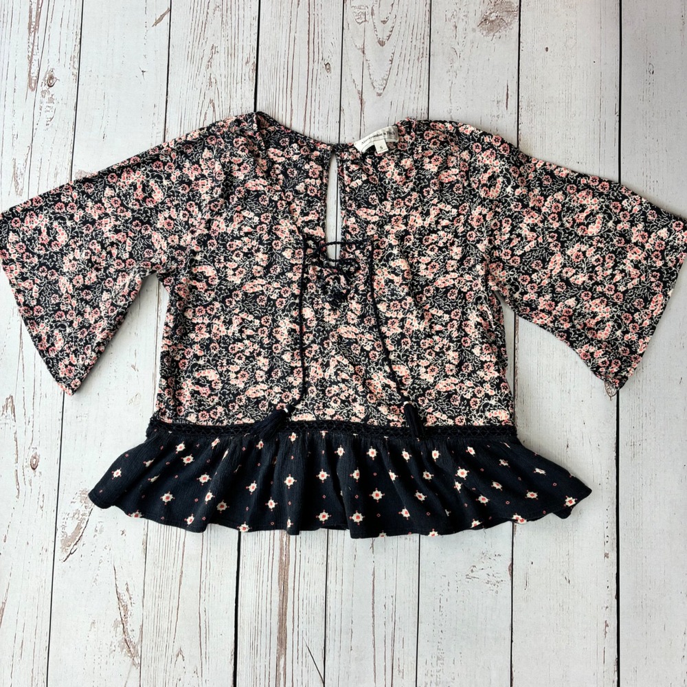 Abercrombie & Fitch Boho Floral Lace Up Peplum Top Bell Sleeve Navy Pink Small